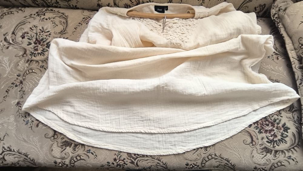 Sprzedam sukienkę damską.