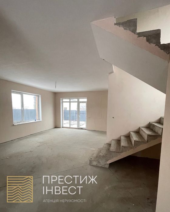 Продаж капітального 2-поверхового цегляного будинку можна під ЄОселю