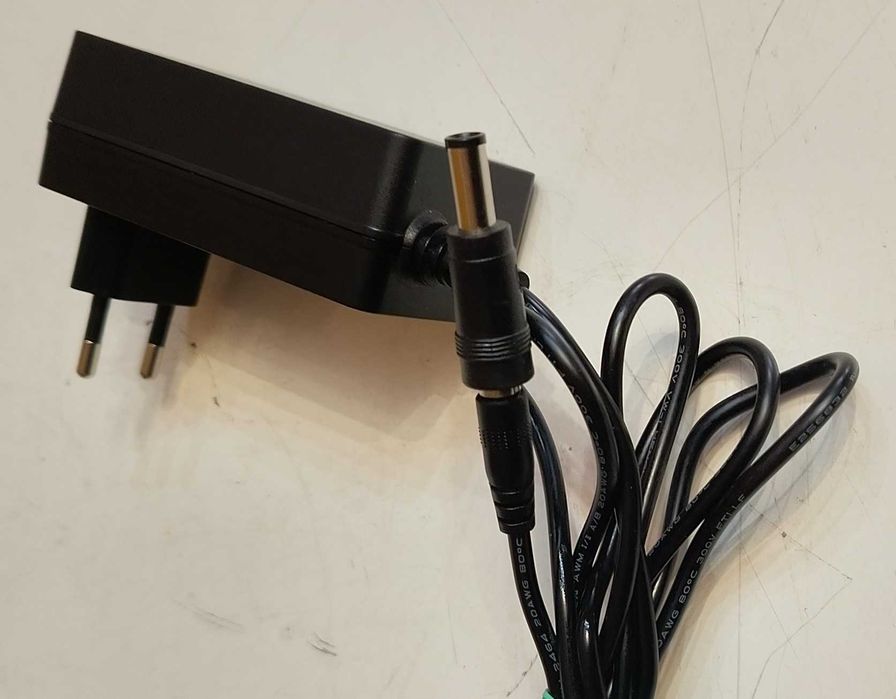 Zasilacz do Monitor LG  19 V- 45 W