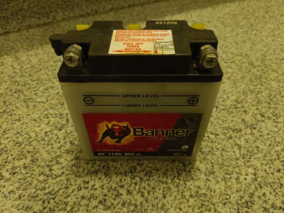 Bak zbiornik boczki błotniki Simson S51 DDR zapłon akumulator ładowani