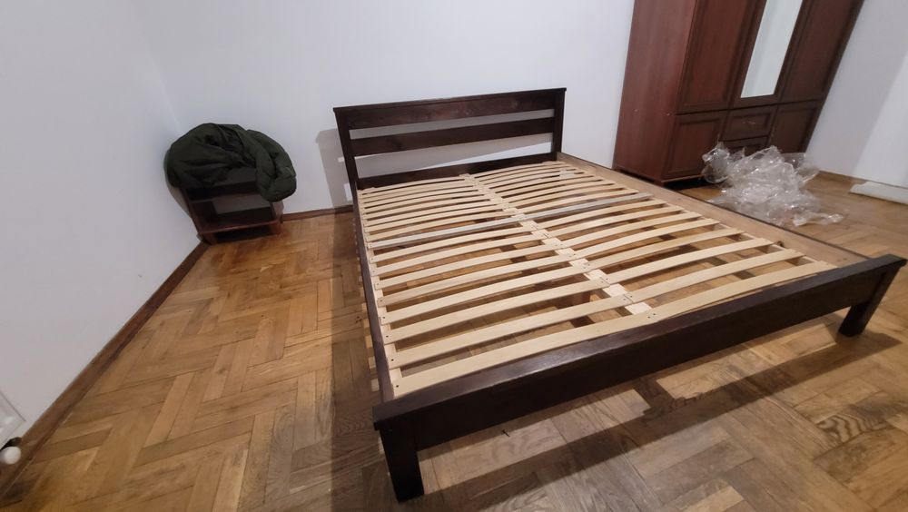 Ліжко з дерева. Ліжко двоспальне