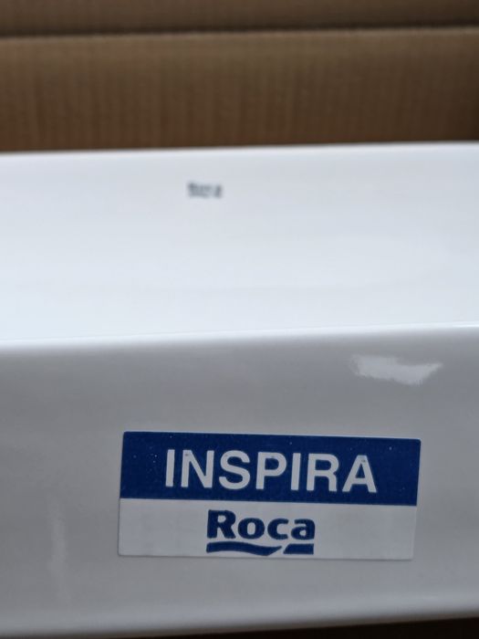 Umywalka blatowa Roca Inspira Round