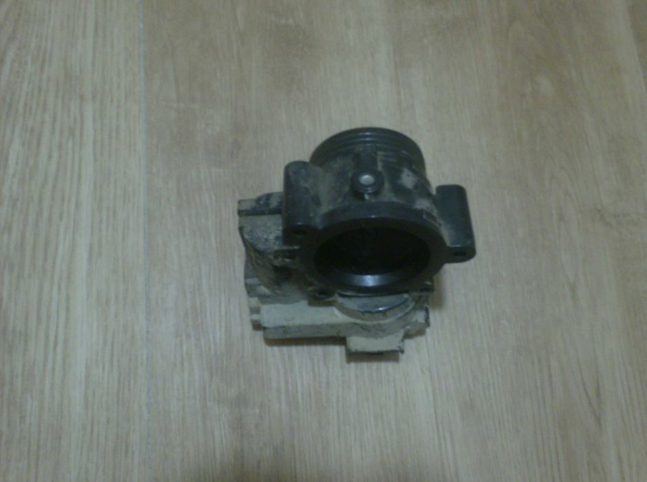 Borboleta peugeot 207