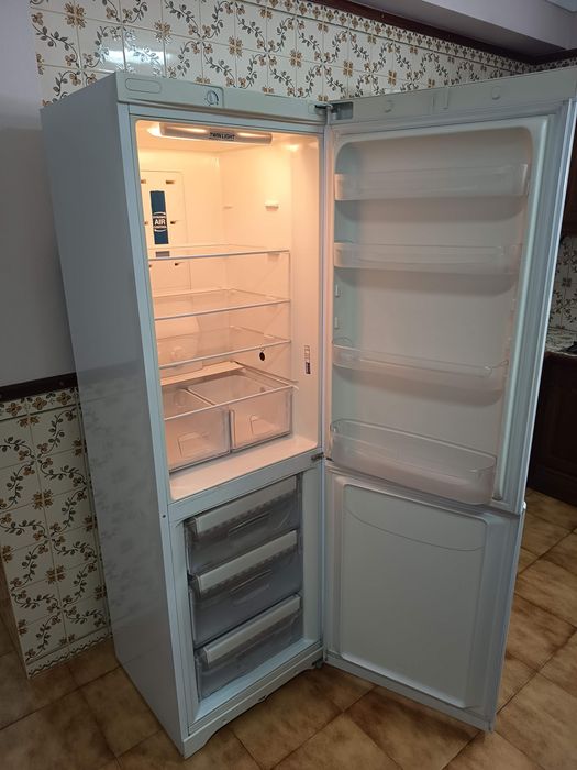 Frigorífico combinado NO FROST