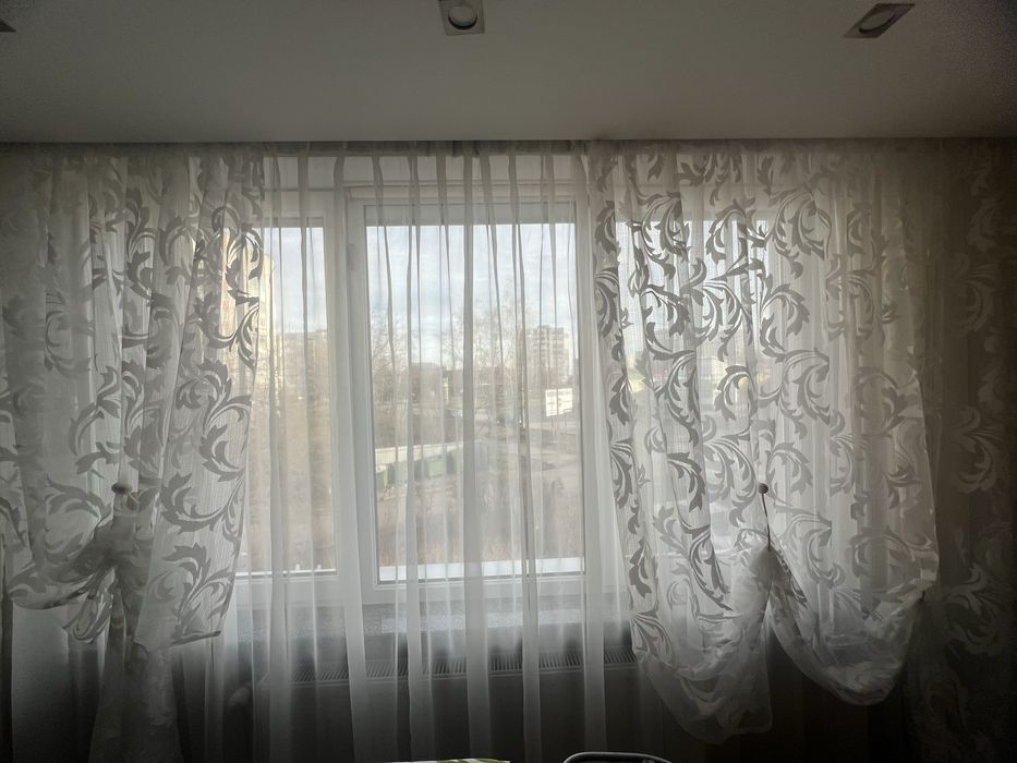 Продаються Штори та тюлі