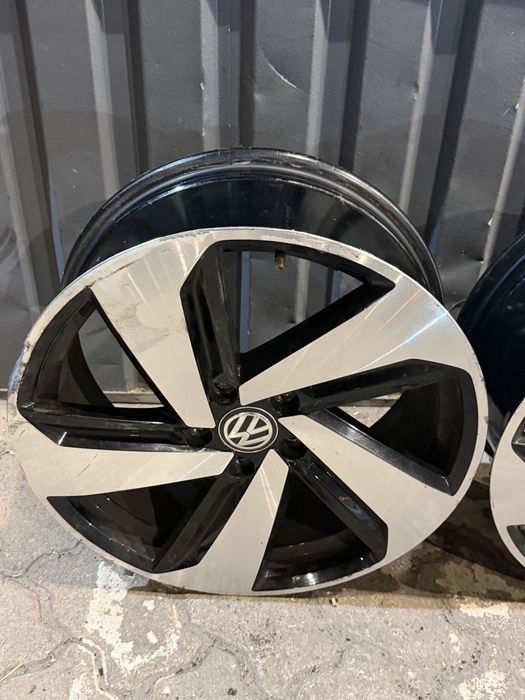 Продам Оригінальні диски на Golf GTI