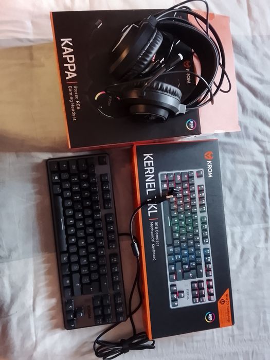 Conjunto gaming / teclado e fones !