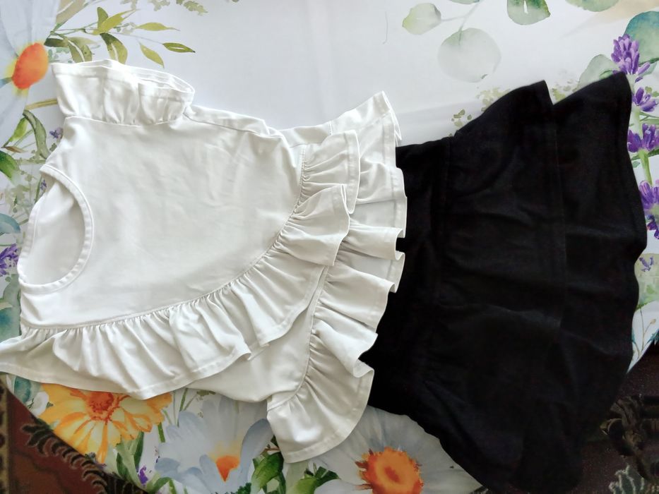 Komplet bluzeczka + spódniczka