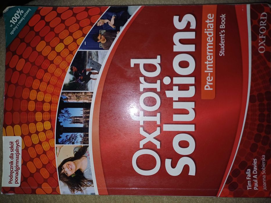 Oxford Solutions Pre-Intermediate Students Book