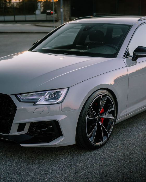 Audi A4 Avant 2.0 TDI Multitronic Business Line S-line
