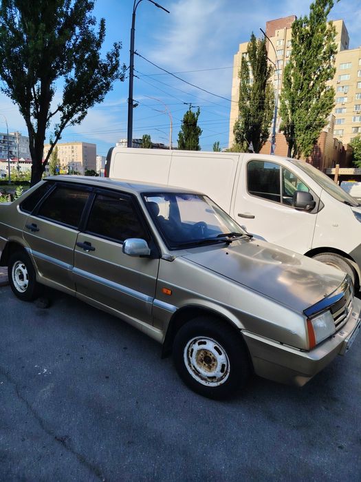 Авто Ваз 21099 в хорошем состоянии