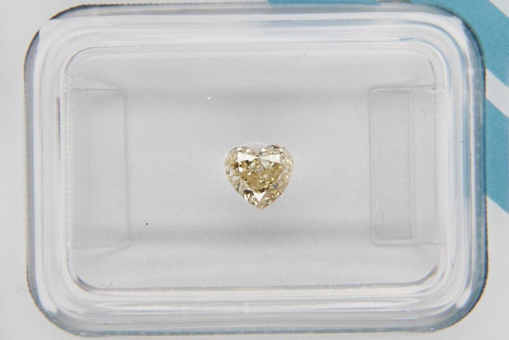 Diamante Natural Formato Coração 0.32ct - IGI - Fancy Light Yellow