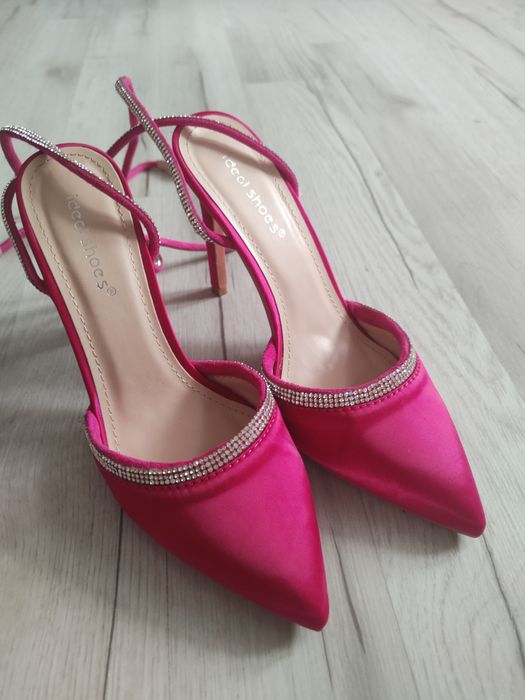 Szpilki fuksja 37 buty