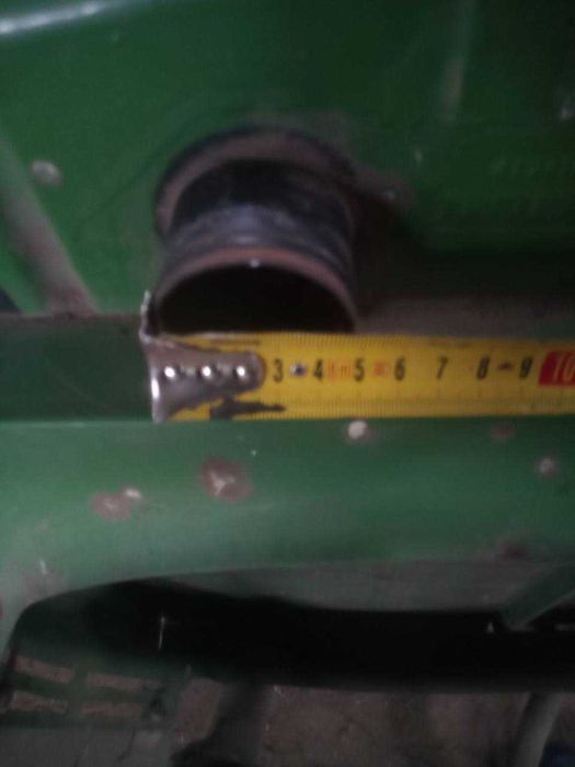 Продам радіатор  John Deere