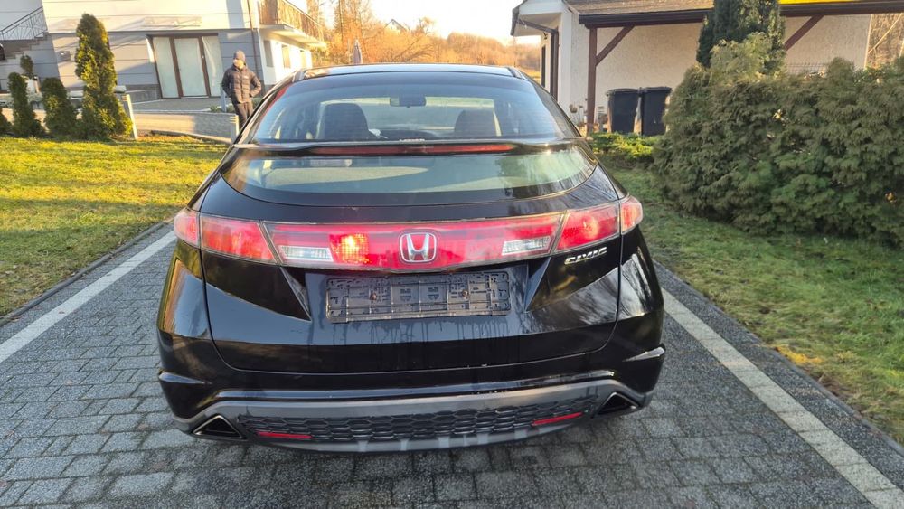 civic  2007 od 1 wlaściciel duży serwis 10/2025 na 880€