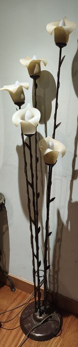 Candeeiro de Chão Decorativo