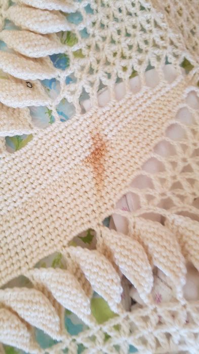 Colcha em crochet  branca  antiga feita a mao