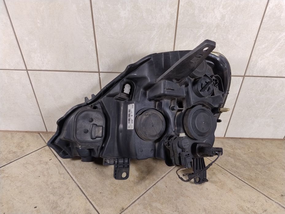Lampa reflektor prawy przód Europa Renault Modus Lift 08-12