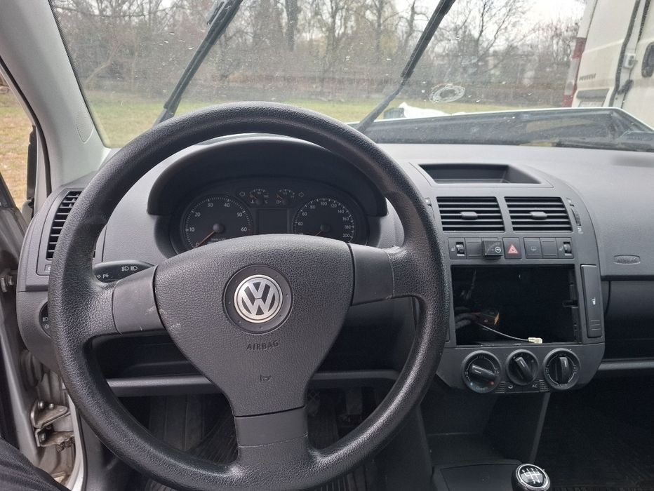 Sprzedam POLO rozbite