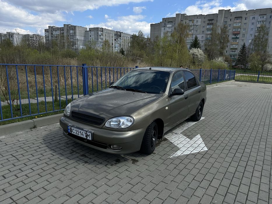 Продам свій автомобіль Daewoo Lanos 2004 • 1.5 газ/бензин