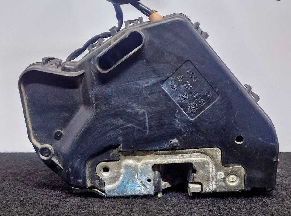 Fechadura / Fecho Porta Frente Direito MERCEDES-BENZ C-CLASS (W203) ano 2005