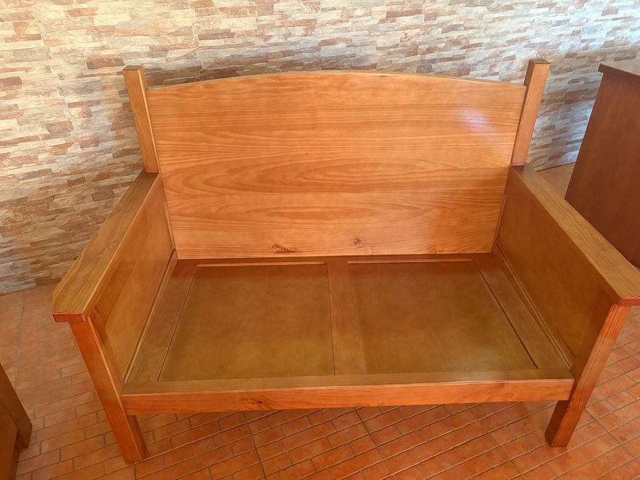 Sofás rusticos em perfeito estado