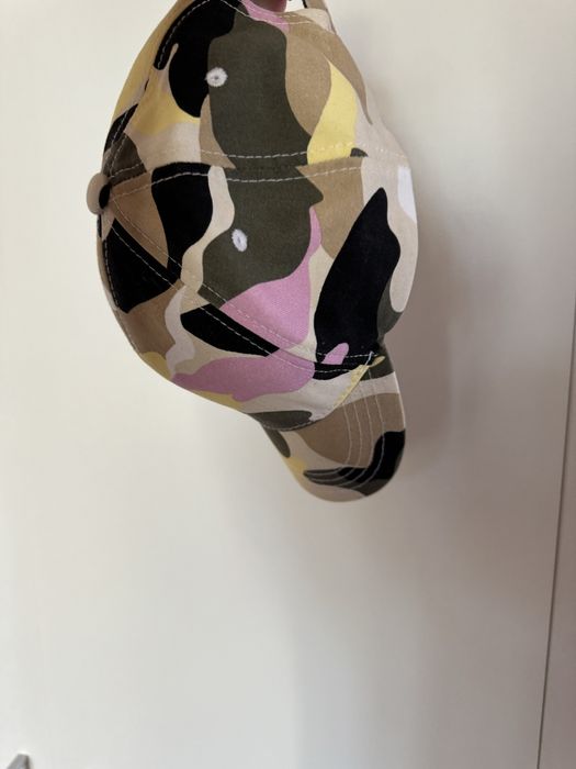 Класна кепка від HUGO