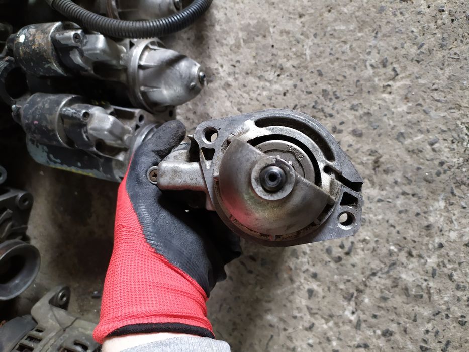 стартер Мерседес 2.6-3.0 бензин. стартер 190, W124, S124, C124, W210