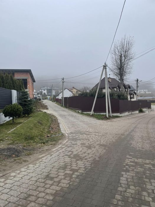 Житлоаий будинок Винники