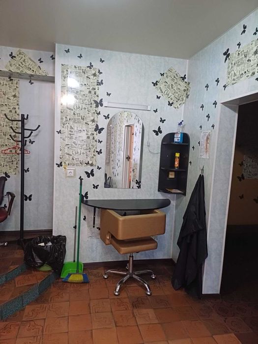 Продаж нежитлового приміщення (Перукарня)