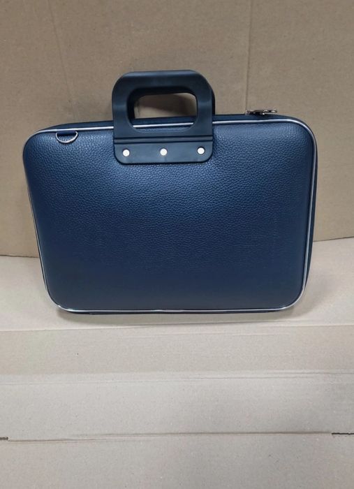 Teczka granatowa na laptop 15,6 cali