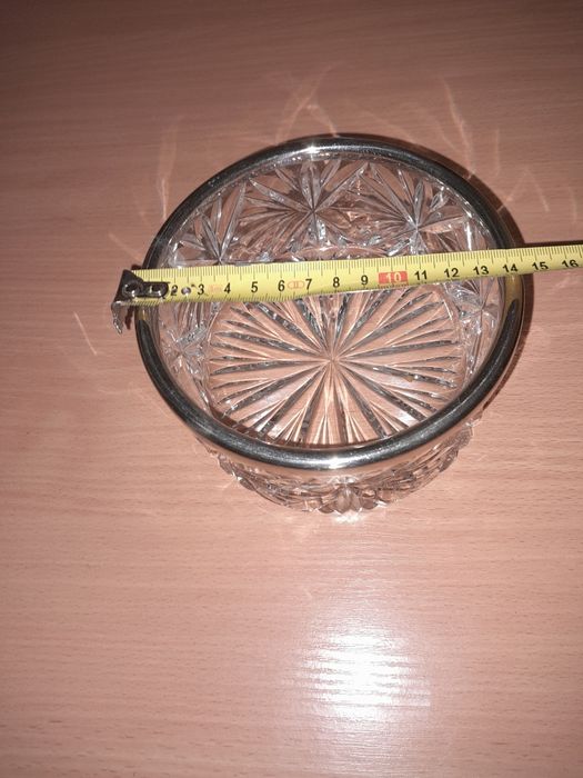 Конфетниця з ободком