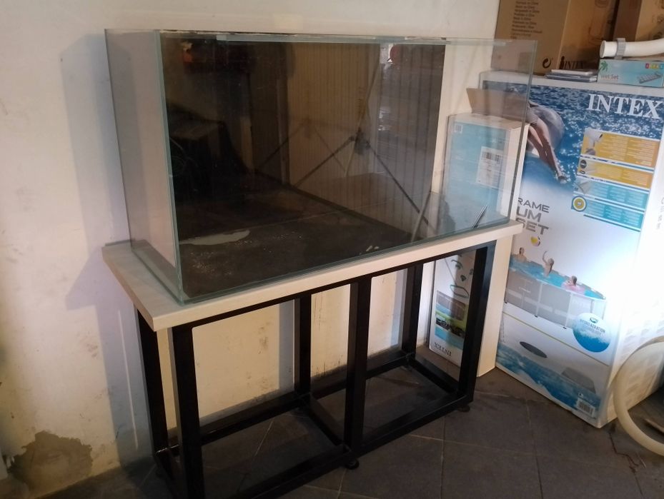 Sprzedam Akwarium 270l