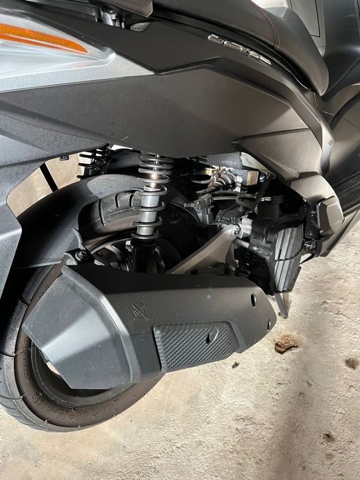 Sym Jet X 2024 c/ capacete