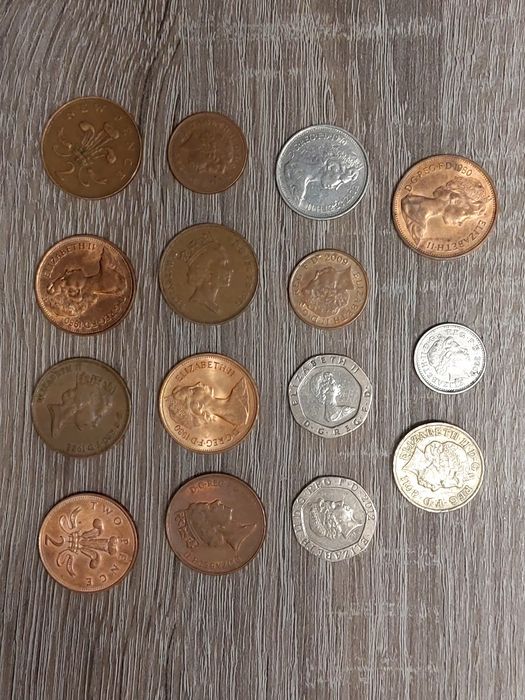 Moedas estrangeiras.
