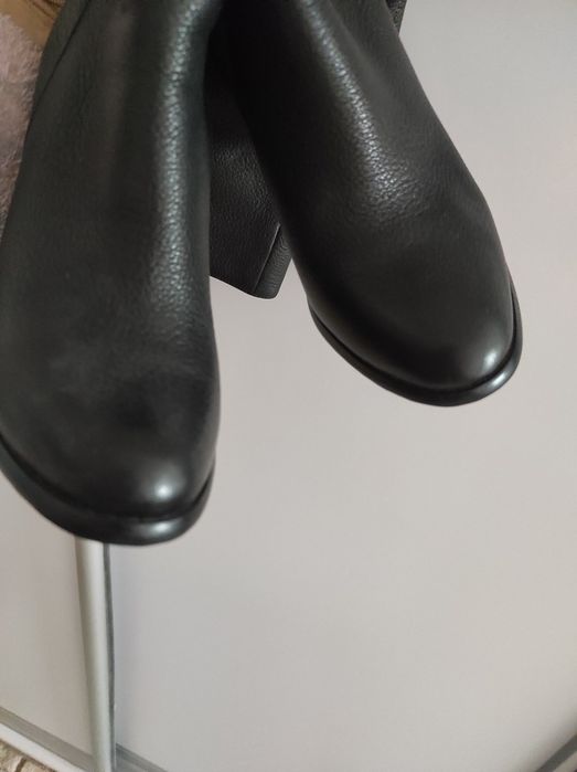 Чоботи Демосезонні зимові  на каблуку