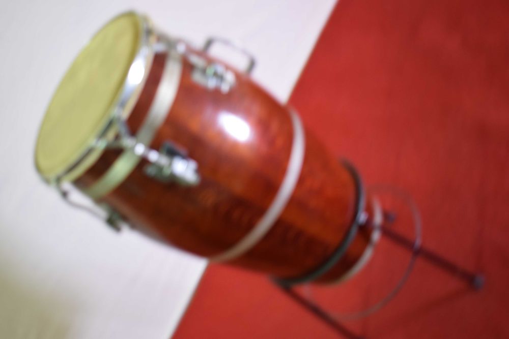 Congas Com Tripé estado Novo São Pedro Do Sul, Várzea E Baiões • OLX Portugal