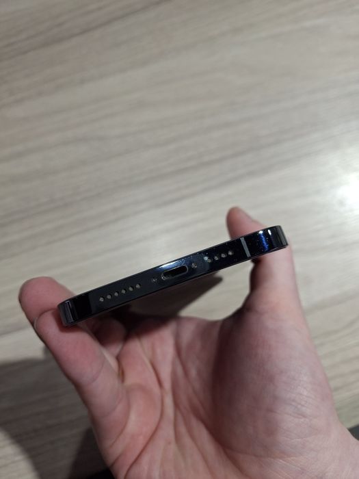 Продам Iphone 12 Pro Max