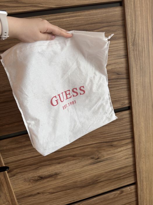 Сумка guess