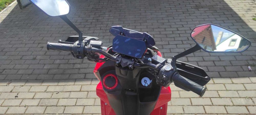 Електроскутер Discover Eko-Mobility