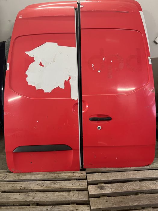 Двері задні в зборі 907,910. Крафтер