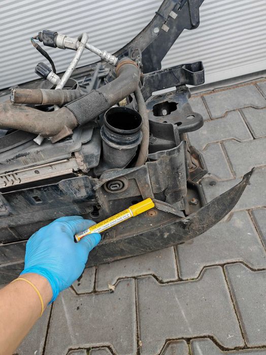 PASSAT B7 11-14 1.6 DIESEL Pas Przedni Wzmocnienie Kompletne