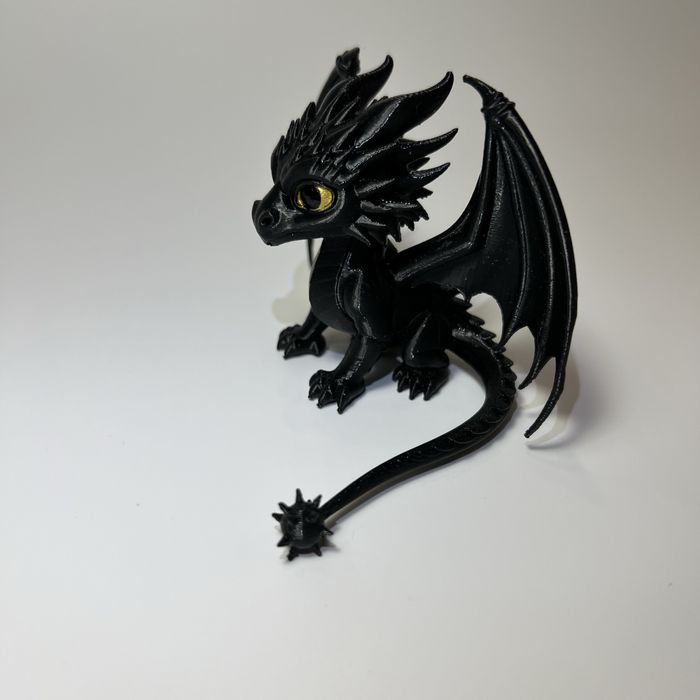 Фігурки драконів Терн і Андарна з книги "Четверте крило" 3D друк