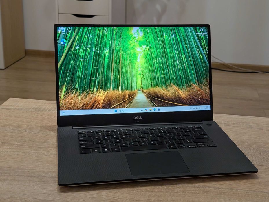 Laptop Dell XPS 9570 i7-8750H/32GB/256GB/WIN11