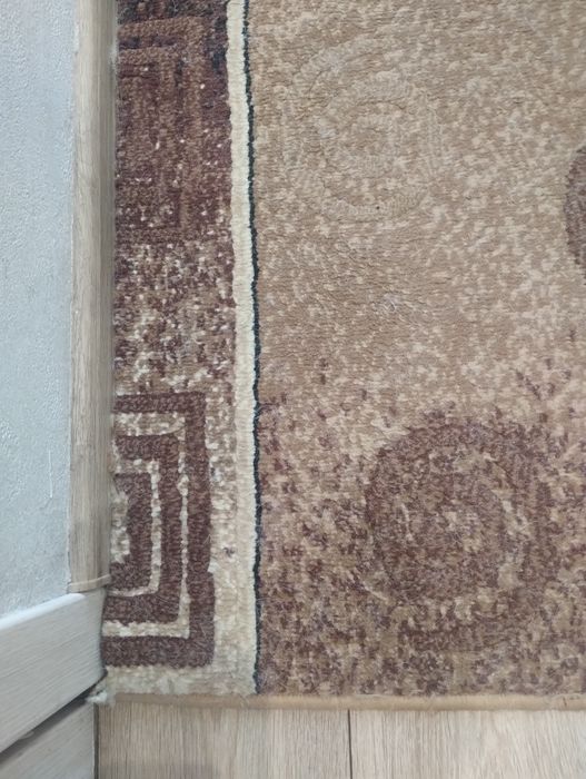 Продам ТЕРМІНОВО килим 120*248