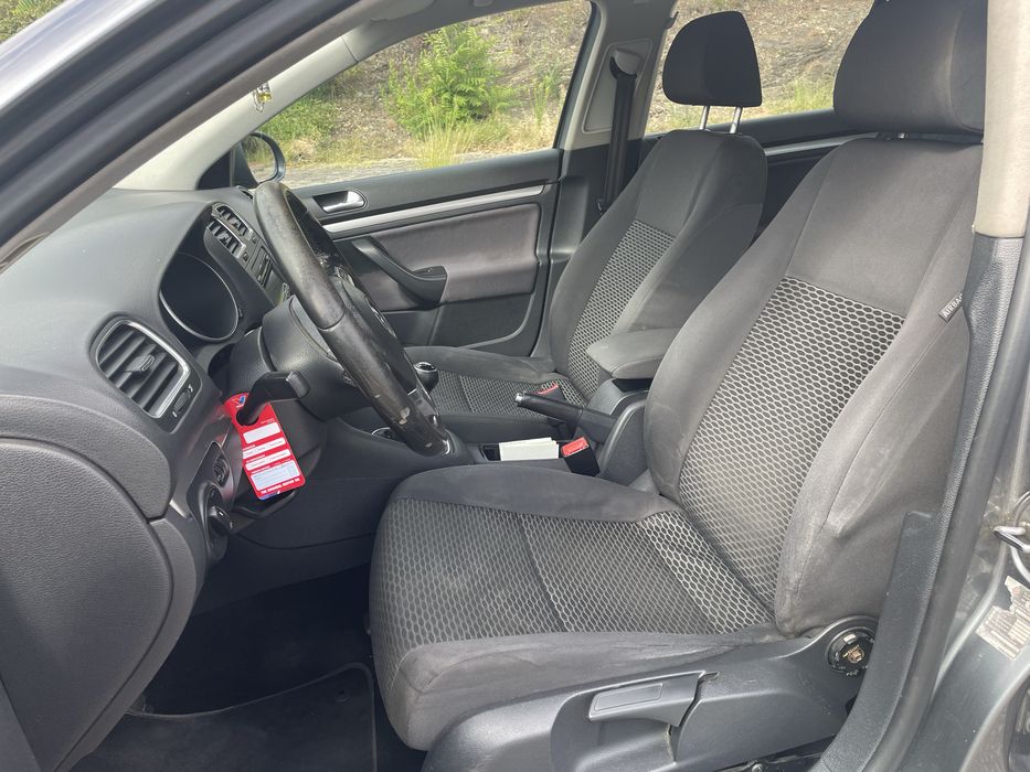 Volkswagen Golf 1.6 - 110cv