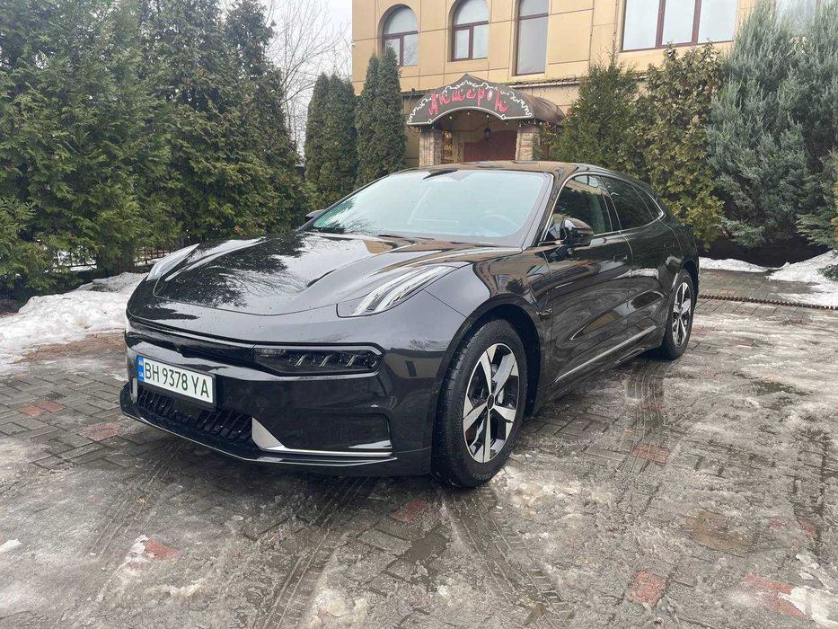 Продам Zeekr 001