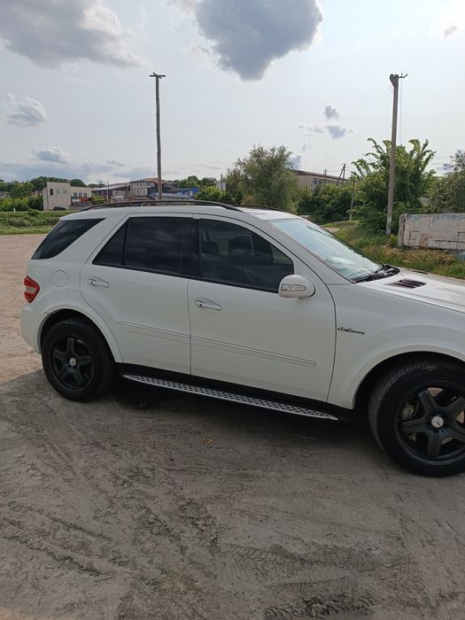 Продаж дуже гарного мерсіка