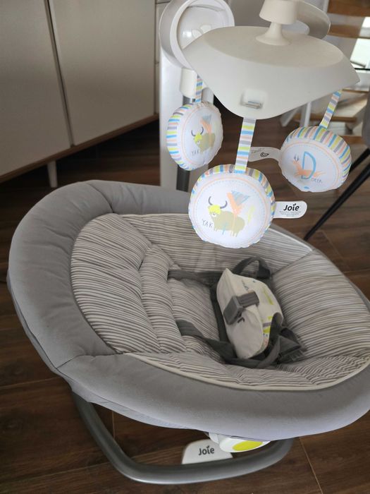 Baloiço Joie Serina Swivel Nature branco