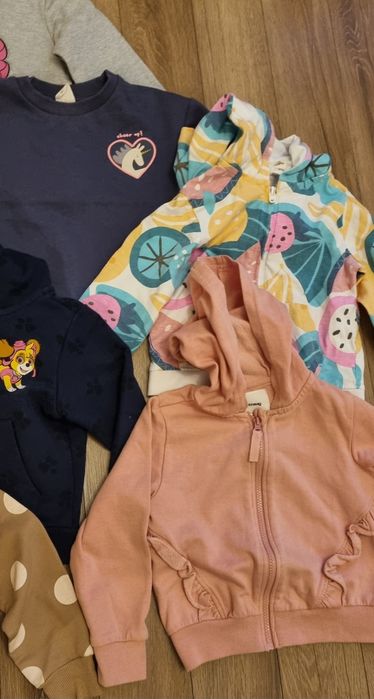 Bluzy dziewczęce rozmiar 104